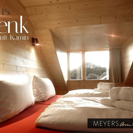 Schickes Holzchalet "Henk" - Mit Kamin - Ostsee Strand 500M - 4 Personen - By "Meyers Am Meer" Zierow Exterior photo